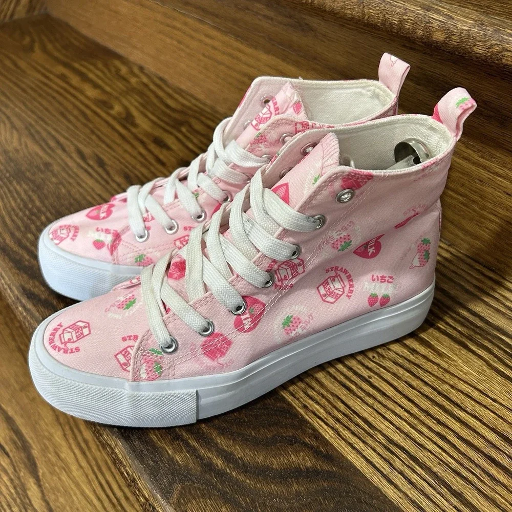 Hot Topic Strawberry Milk Pink Platform High Top Canvas Sneakers Women's 7 Shoes